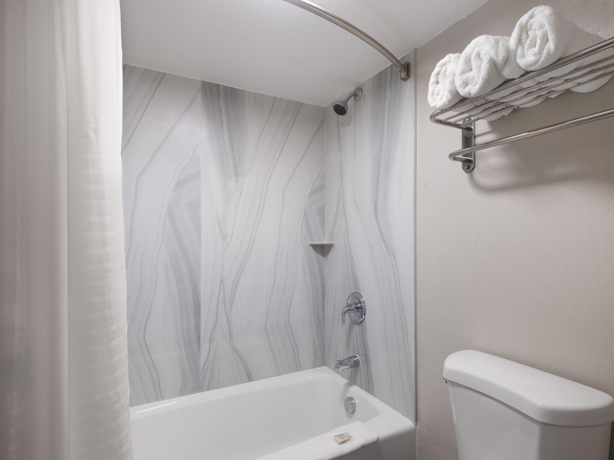 Days-Inn By Wyndham Montgomery I-85 Luaran gambar