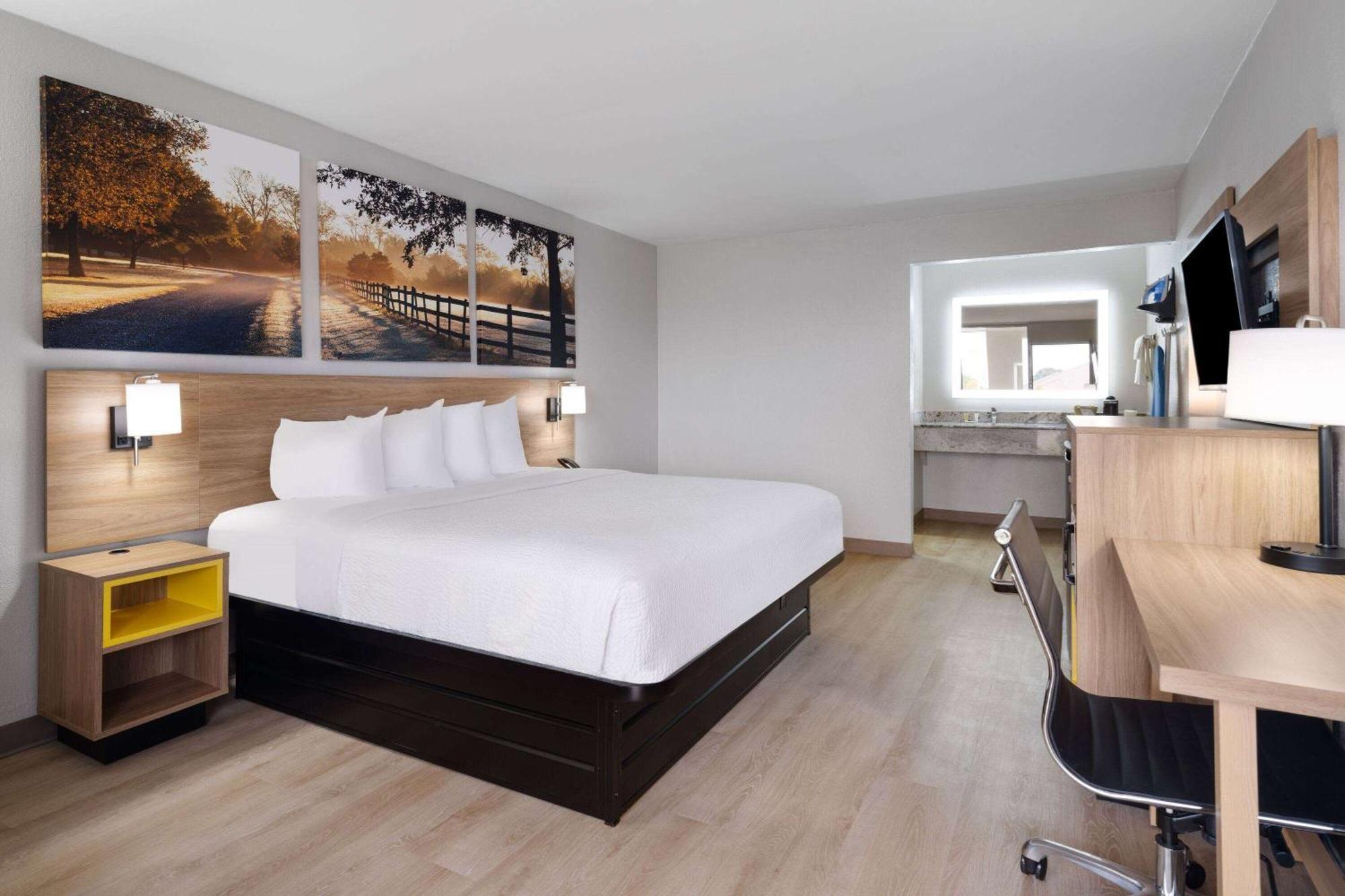 Days-Inn By Wyndham Montgomery I-85 Luaran gambar