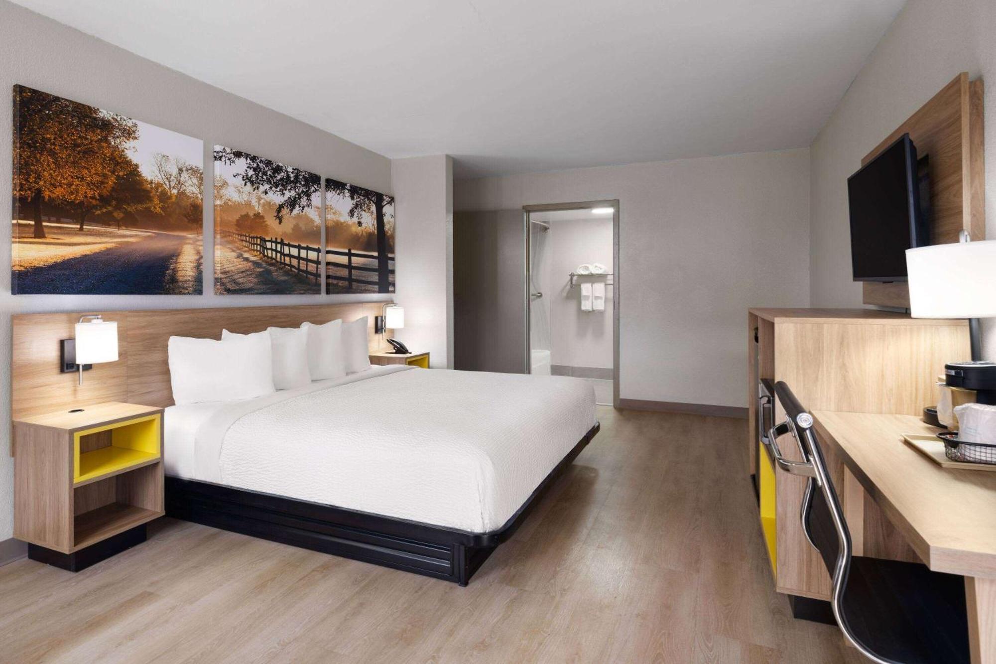 Days-Inn By Wyndham Montgomery I-85 Luaran gambar