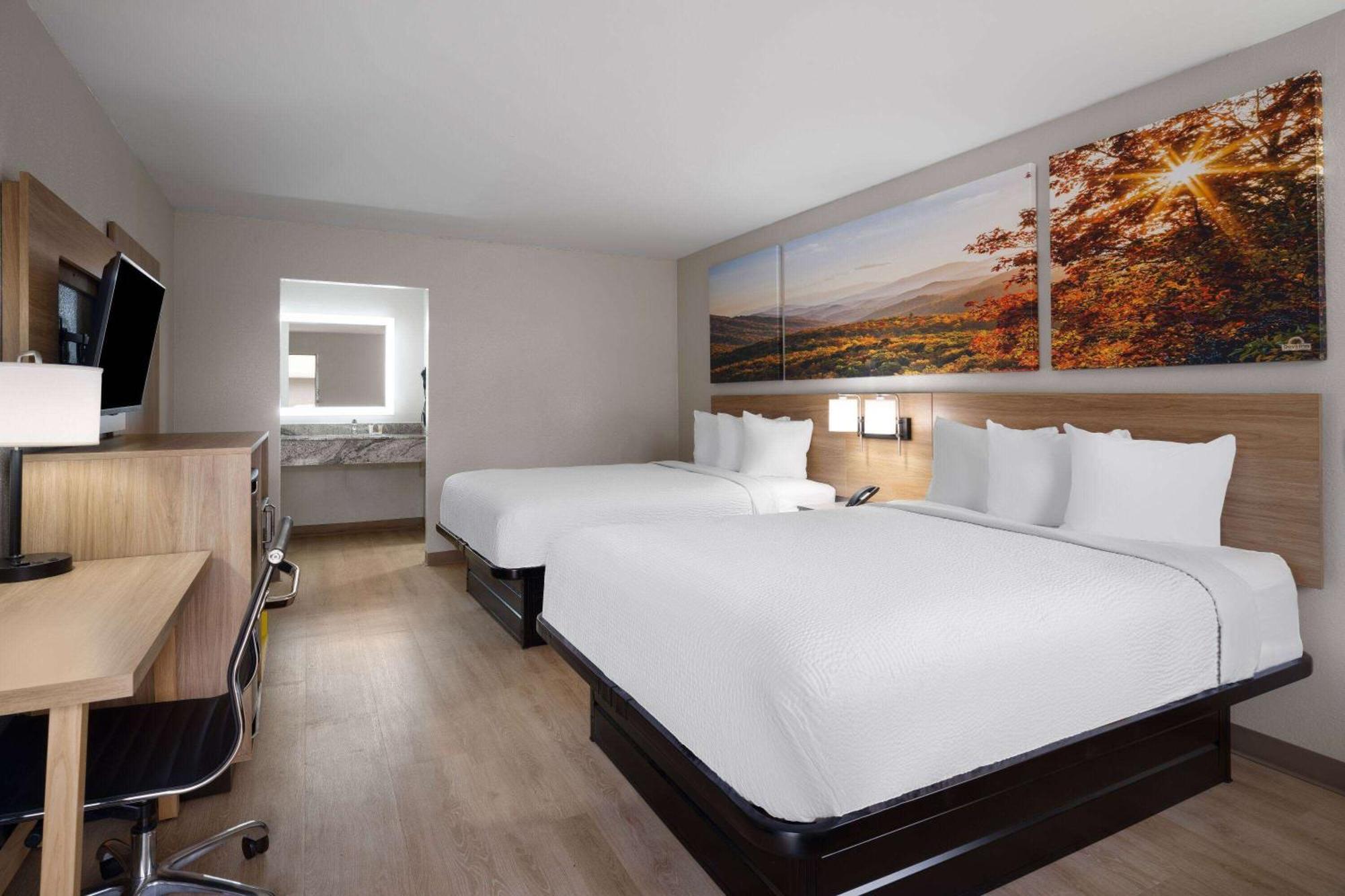 Days-Inn By Wyndham Montgomery I-85 Luaran gambar